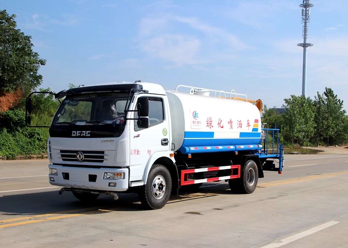 東風大多利6方抑塵噴霧綠化噴灑車