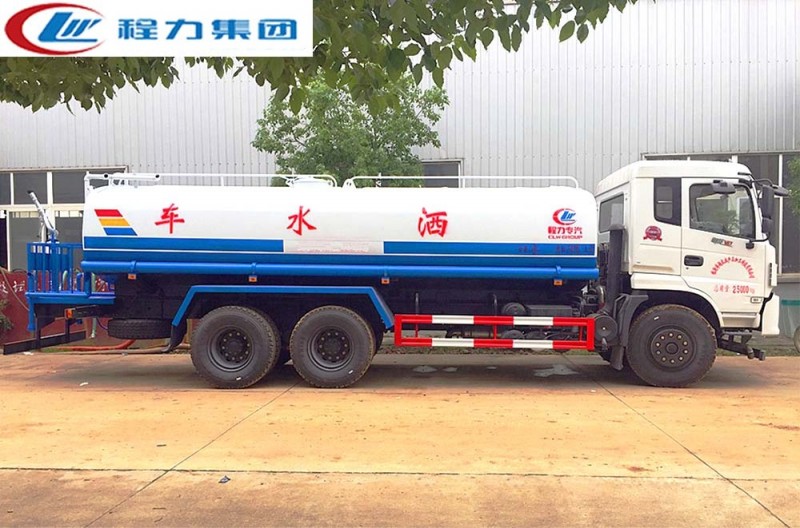東風(fēng)御龍后八輪18-22方灑水車(chē)