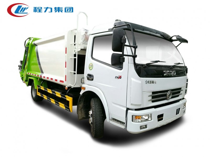 東風(fēng)多利卡8方壓縮式垃圾車