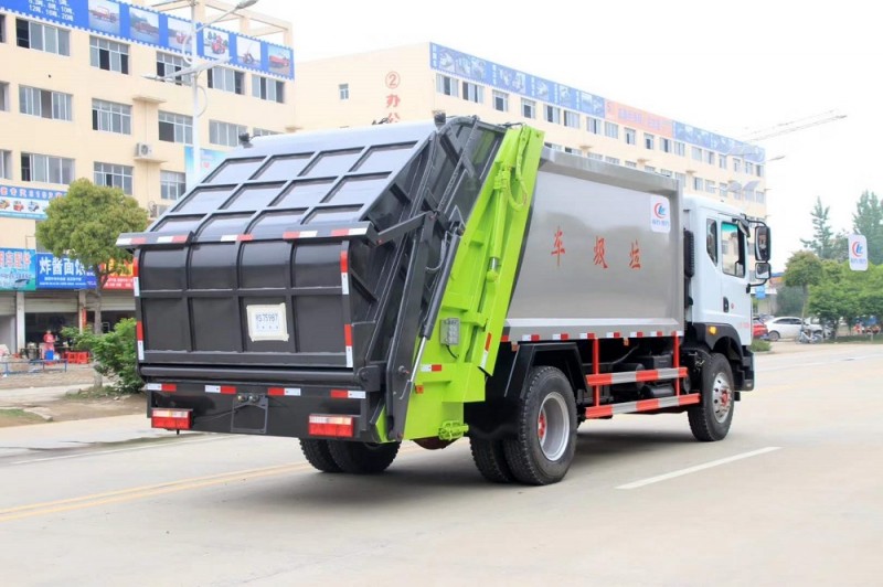 東風(fēng)D9壓縮垃圾車(10-12方)