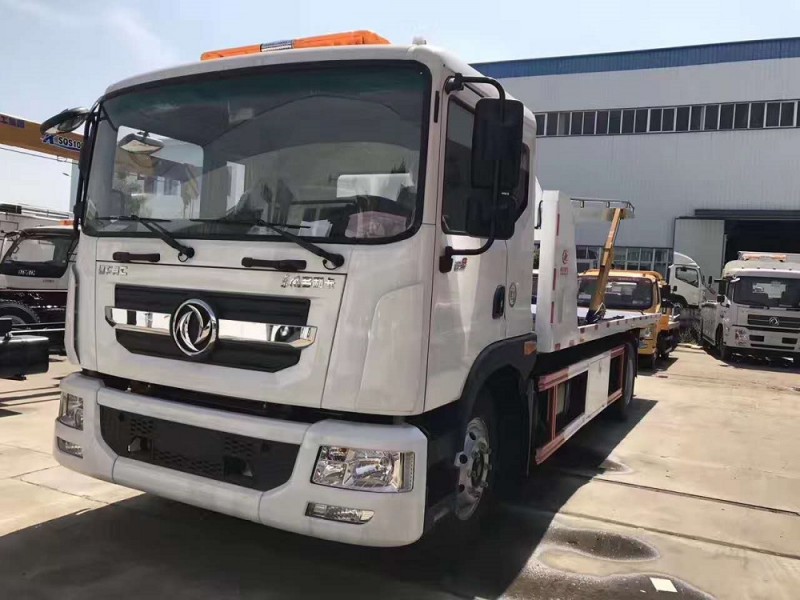 東風D9一拖三清障車