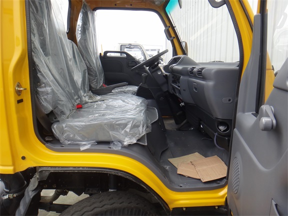 五十鈴雙排座16米高空作業(yè)車圖片