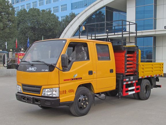 江鈴雙排座8-10米平臺升降高空作業車圖片