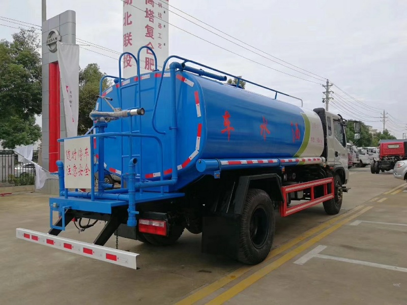 時風10噸灑水車圖片
