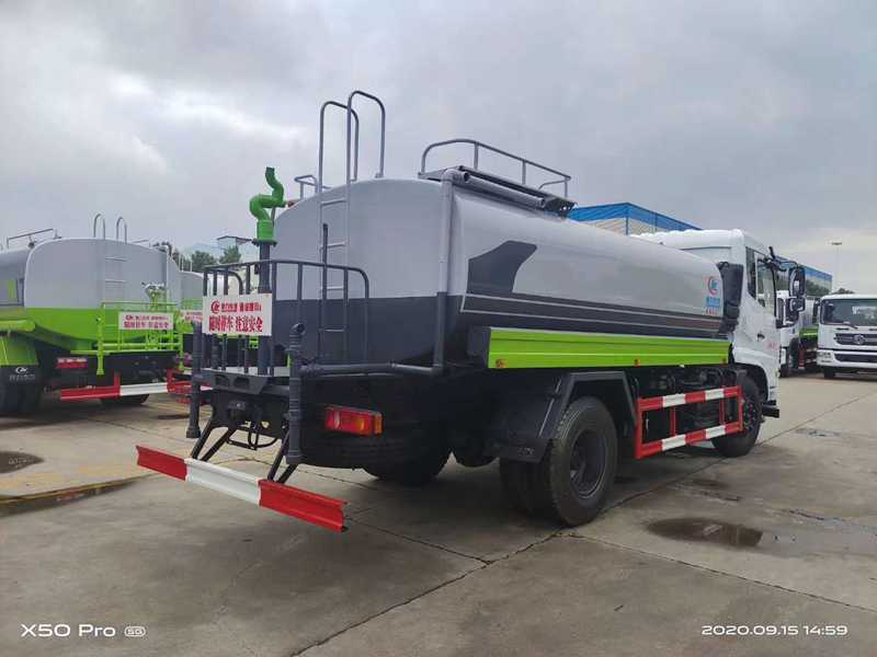 東風D17灑水車(12噸) 東風D17灑水車(12噸)圖片