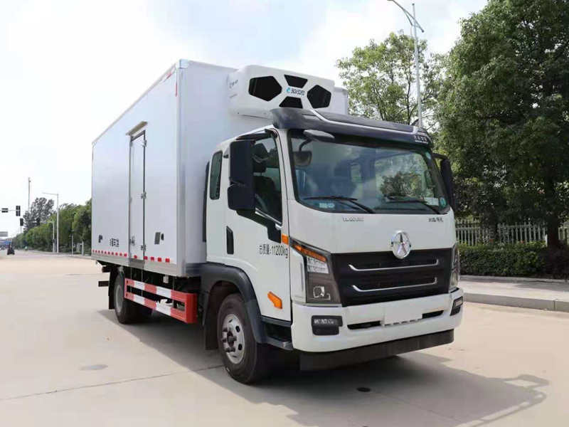 成都大運冷藏車（5.1米）