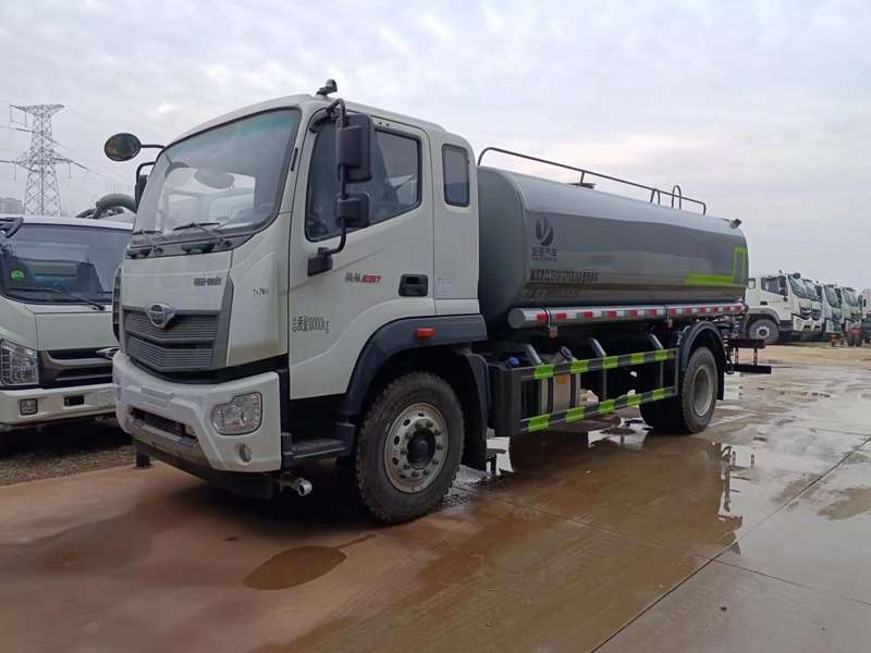 福田領(lǐng)航ES7灑水車（15方）
