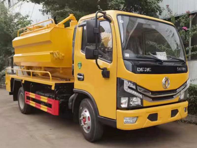 東風(fēng)多利卡清洗吸污車(chē)（6方）